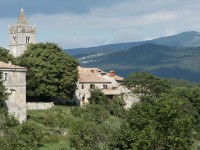 HUM, THE SMALLEST CITY IN THE WORLD