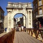 PULA - CITY OF ROMANS AND GLADIATOR FIGHTS