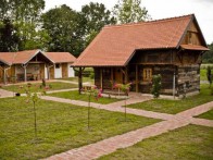 ECO ETHNO VILLAGE STRUG, KRAPJE