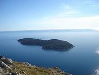 ISLAND LOKRUM